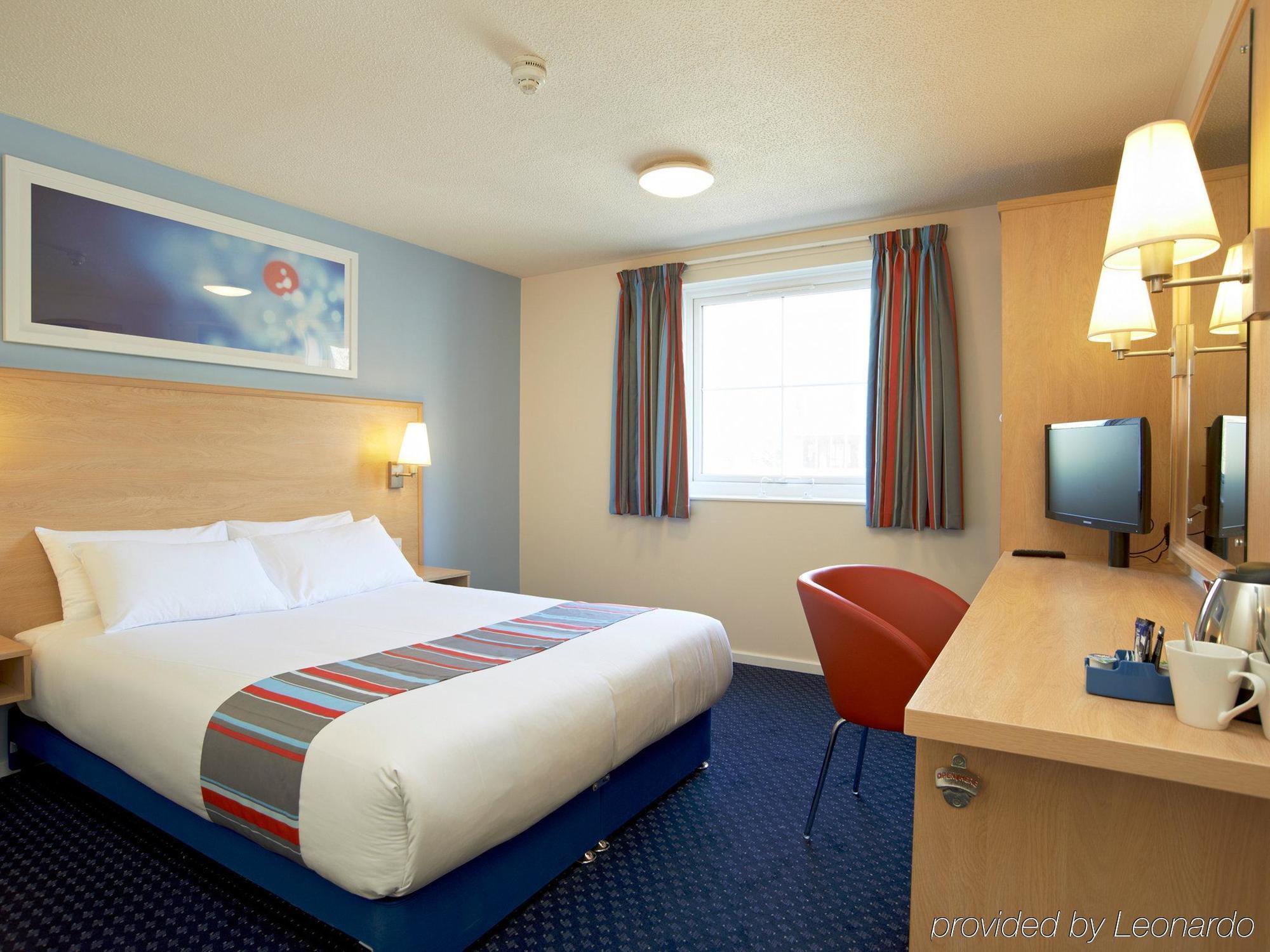 Travelodge Sheffield Central Exterior foto