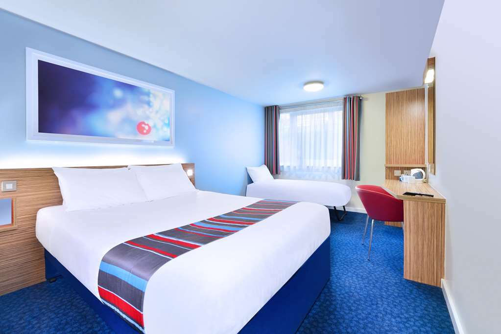 Travelodge Sheffield Central Habitación foto