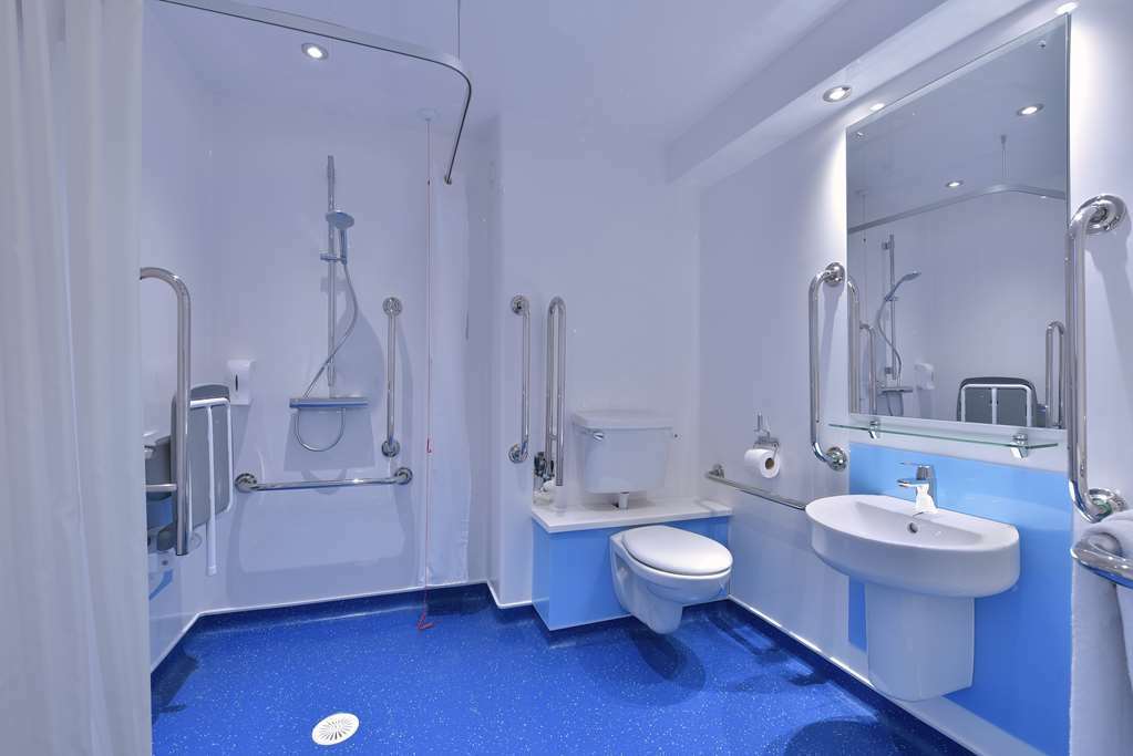 Travelodge Sheffield Central Habitación foto